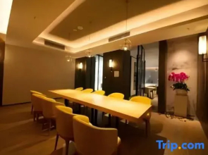 XianYang QinHuang JiaRi Hotel