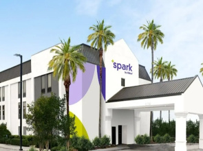 Spark by Hilton Guelph