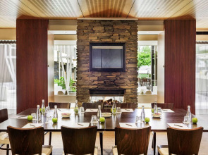 Novotel Queenstown Lakeside