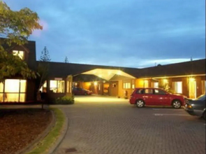 Champers Motor Lodge