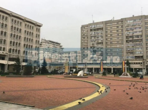 4 Rooms, Spacious downtown apartment in Pitesti