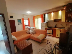 Goran - Close to the sea & Parking Space - A1