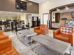 Best Western Pasadena Royale Inn & Suites