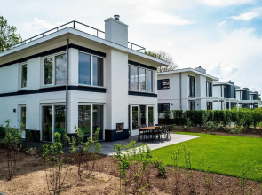 Villa With Roof Terrace Near the Veluwemeer