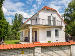 House Leon Balatonmariafurdo