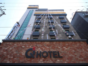 Q5 Hotel