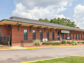Days Inn by Wyndham Jackson