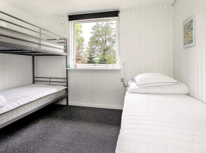 6 Person Holiday Home in Vaeggerlose