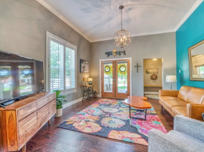 Walk to Dtwn: Colorful Cañon City Home w/ Grill!