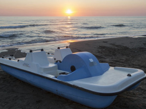 Canado Club Family Village