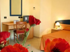 Costabella Sun Club'S Hotel