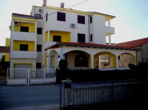 Rooms and Apartments Diana