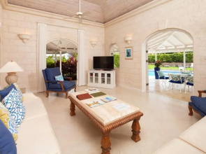 Coconut Grove 8 Luxury Villa by Island Villas