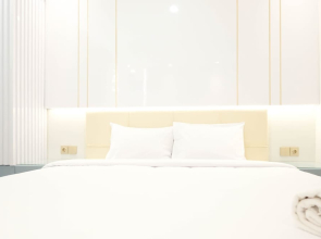 Exclusive And Spacious 2Br Apartment At Supermall Mansion Surabaya