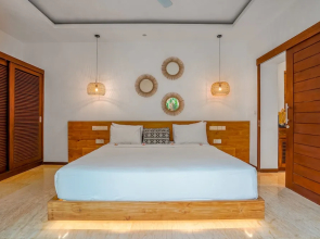 Frangipani Villa Kuning At Berawa