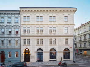MH Apartments River Prague