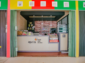 OYO 90072 Apri Inn Syariah