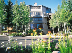 Silver King by All Seasons Resort Lodging