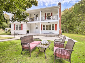 Upscale Waterbury Retreat w/ Indoor Hot Tub!