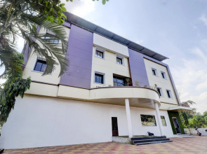 Capital O 84165 Hotel Dream Palace