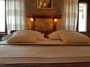 Nirvana Apartments and Rooms