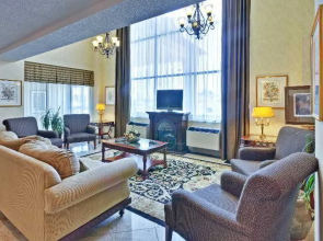 Quality Inn & Suites Toronto West 401-Dixie