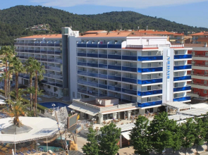 Riviera Hotel