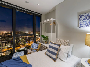 Hamptons Retreat on Level 77 Skytower