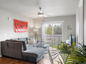 The Luxe Suites at University of Arkansas