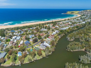SEA MIST Gerringong 4pm Check Out Sundays