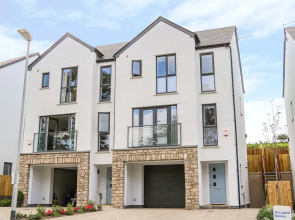 5 Oakfield Park