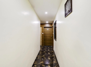 OYO VAD159 Hotel Grand