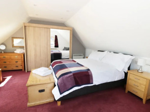 Woodstock Lodge