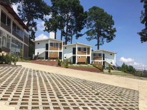 Hotel Sierra Norte Inn