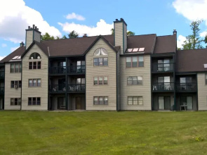 Ski-in, Ski-out 2 Br With View Of Ski Lift! 2 Bedroom Condo by RedAwning