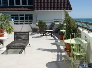 Отель Laza Hall