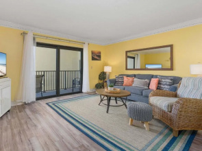 Bent Palm 218 by Distinctive Beach Rentals