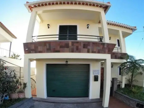 Benoni House by Stay Madeira Island