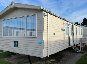 Cozy Private Static Caravan at Llyons Robin Hood - Silver Birch Way 11