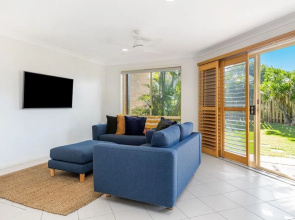 Bayside Court Apartments