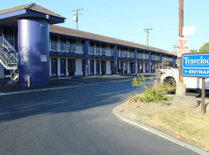 Travelodge by Wyndham Buena Park