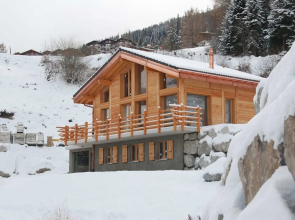 Superb new Chalet, Built in 2010, in the Middle of the ski Resort of Tzoumaz
