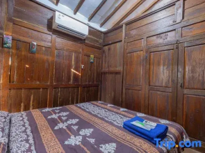 Baron Beach Bungalow