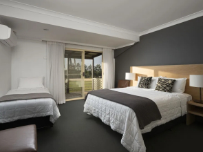 Harkham Lodge
