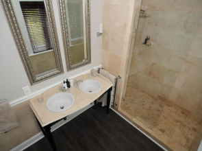 Abbey Manor Luxury Guesthouse