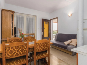 Nice Apartment in Lovrecica With 2 Bedrooms and Wifi