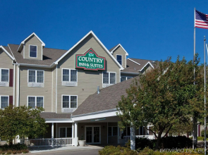 Holiday Inn Express & Suites Omaha - 120th and Maple by IHG