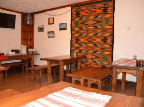Fayniy Motel