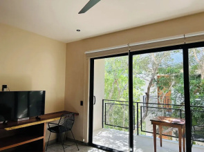 Private Balcony Jungle View Studio S21
