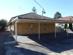 Prickly Pear Stays in Adamstown, 1-br